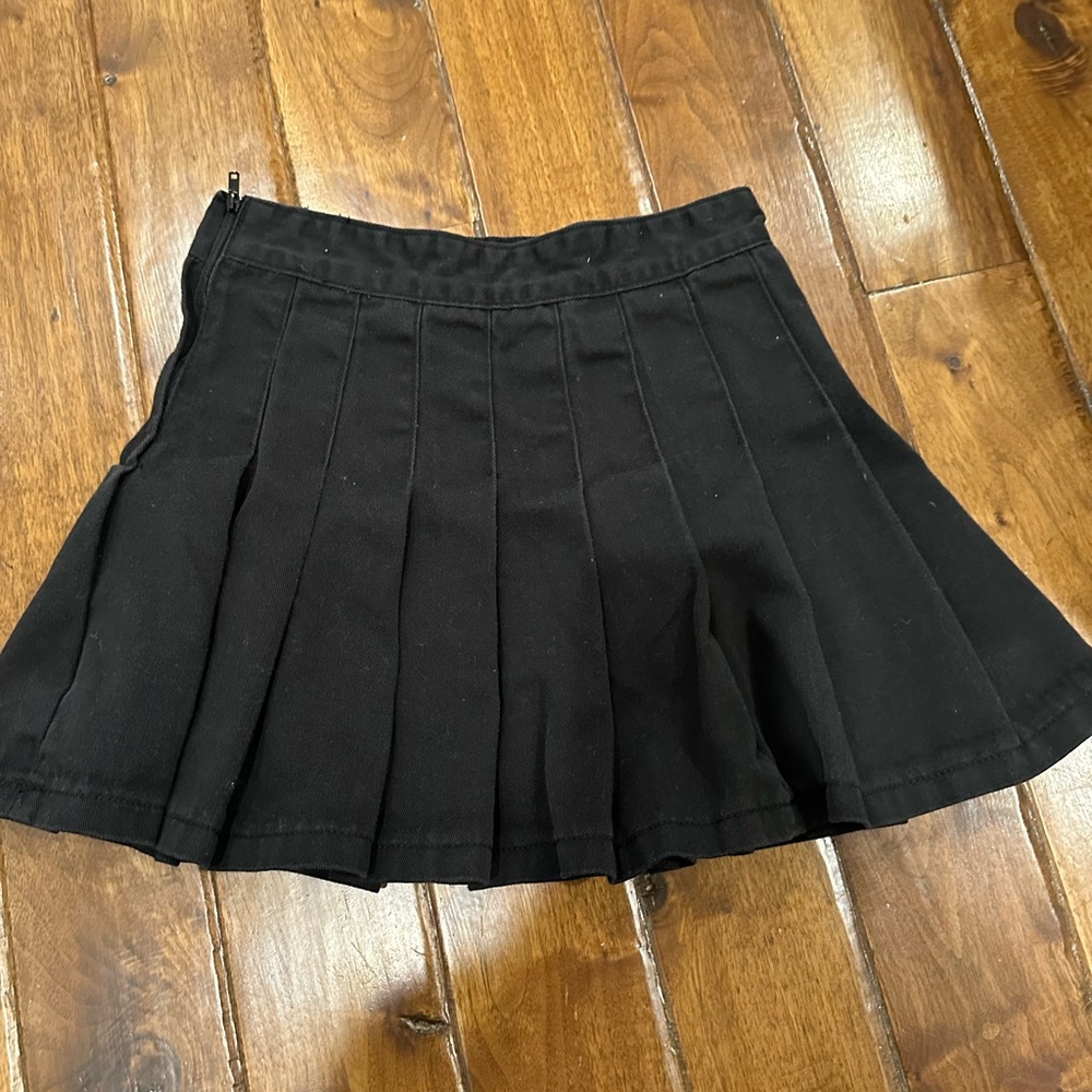 Brandy (so one size) black mini pleated skirt